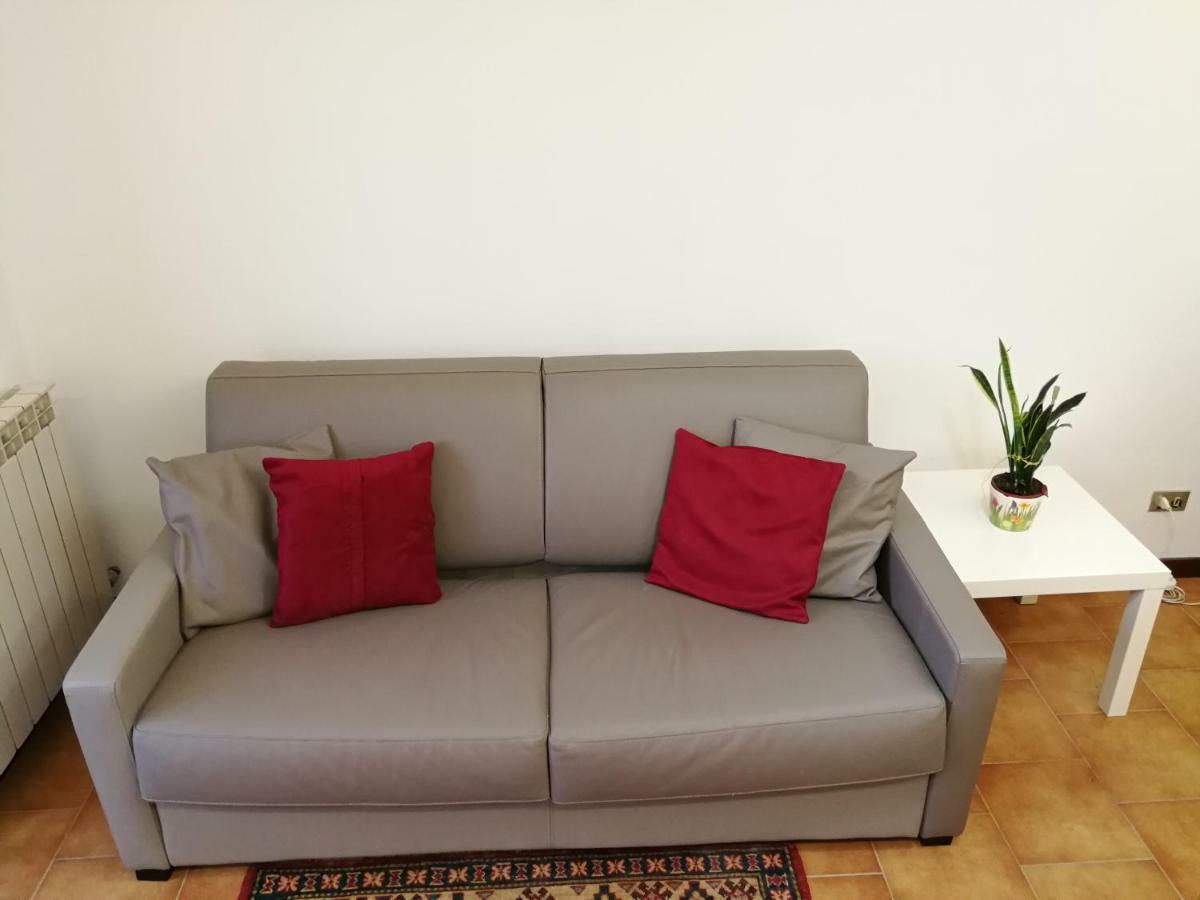 Carducci Apartment - The V Collection Turate Luaran gambar
