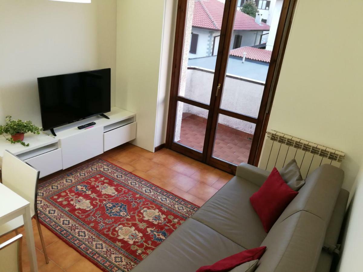 Carducci Apartment - The V Collection Turate Luaran gambar